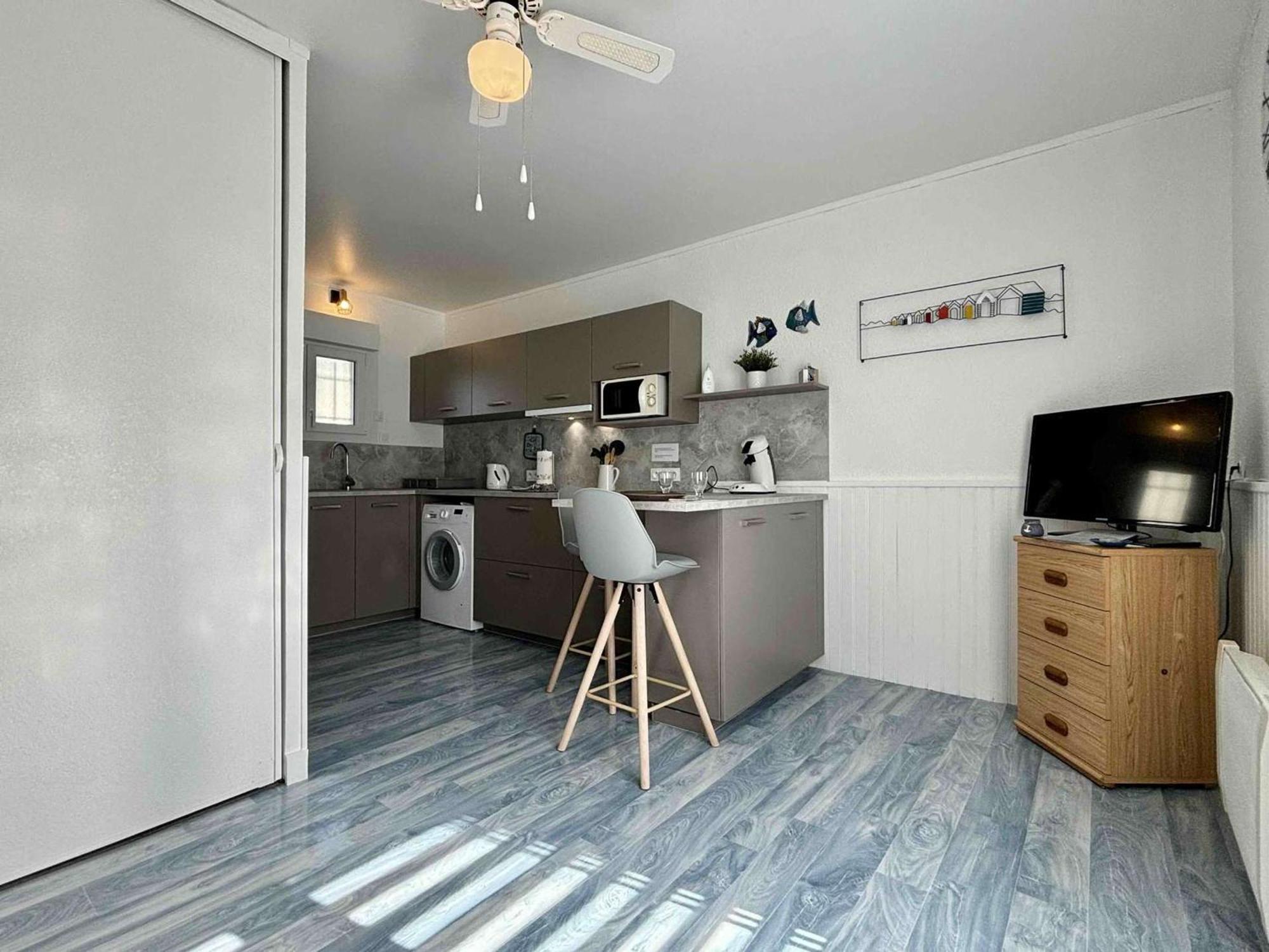 Studio Charmant A La Cotiniere Proche Plages Et Commerces, Terrasse Privee, Parking Inclus - Fr-1-246A-291 Saint-Pierre-d'Oleron Exterior photo